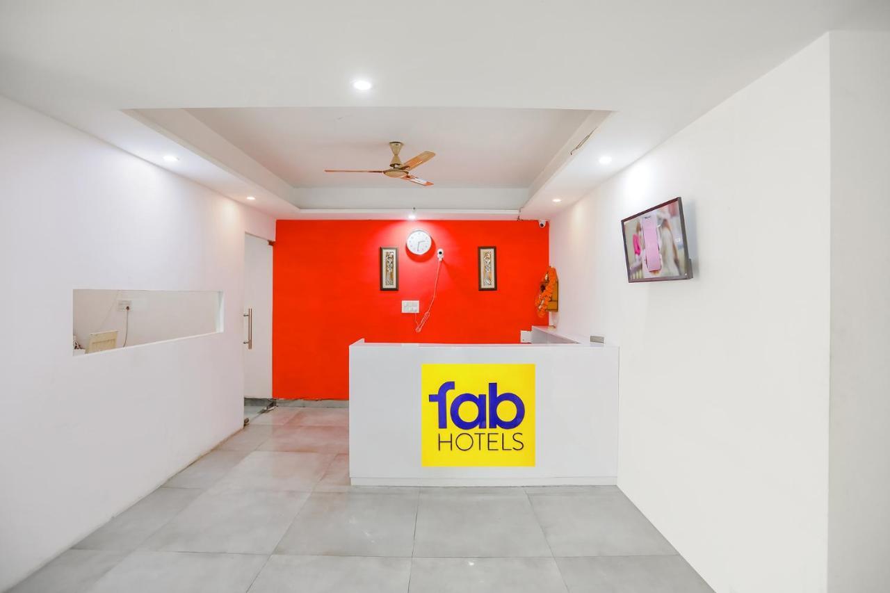 Fabhotel F9 Sector 19 Noida Extérieur photo