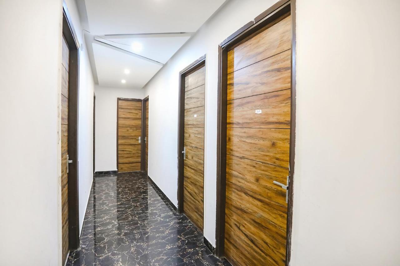 Fabhotel F9 Sector 19 Noida Extérieur photo