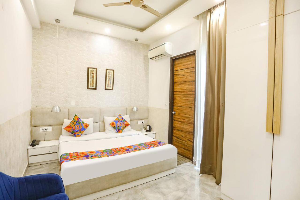 Fabhotel F9 Sector 19 Noida Extérieur photo
