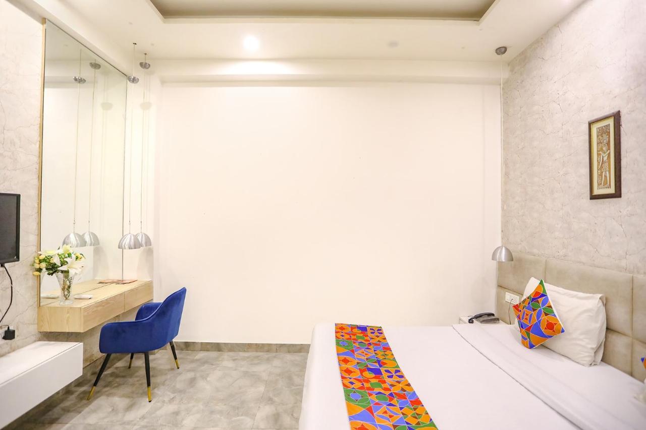 Fabhotel F9 Sector 19 Noida Extérieur photo