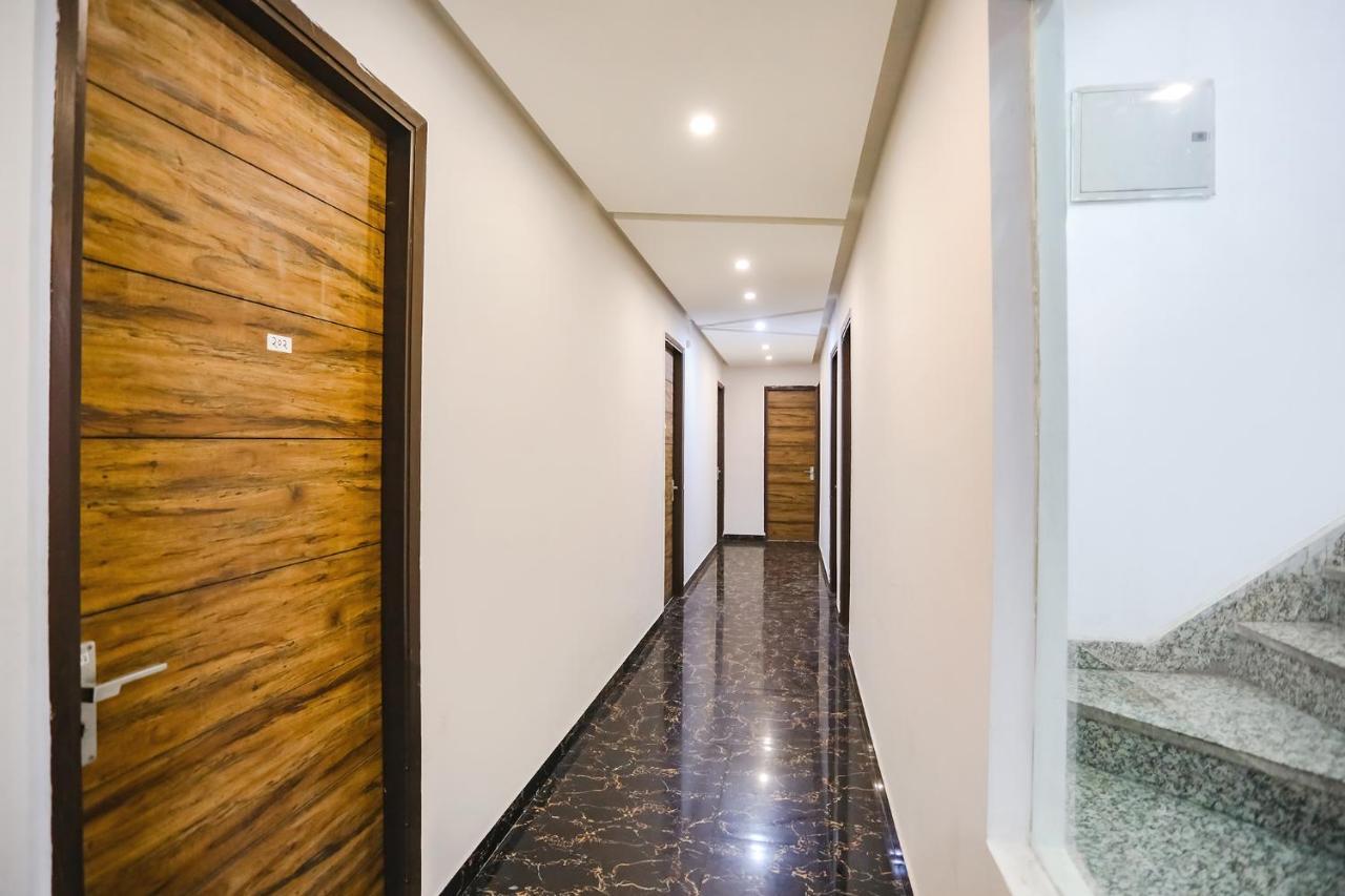 Fabhotel F9 Sector 19 Noida Extérieur photo